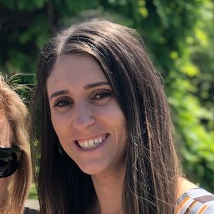 Meet your Posher, Emily